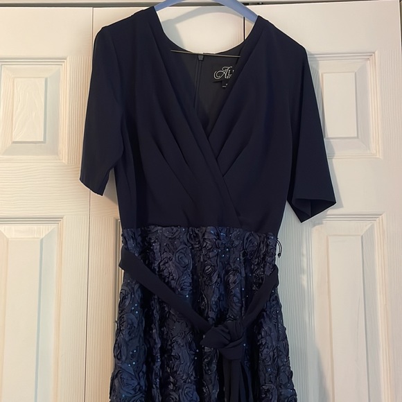 Blue Evening/ Mother of the Bride dress - Picture 3 of 6